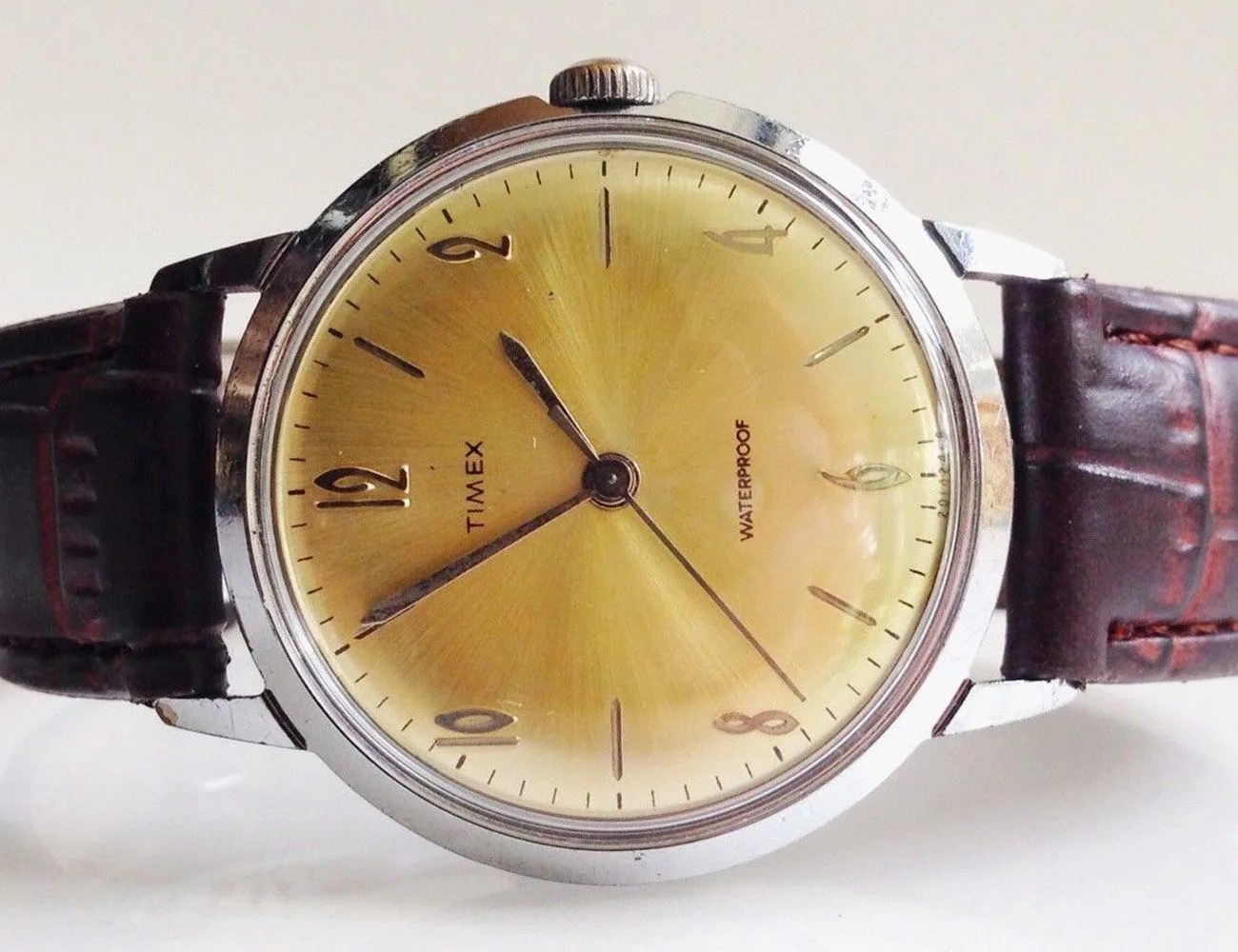 Dirt-Cheap-Mechanical-Timexes-gear-patrol-Timex-Marlin
