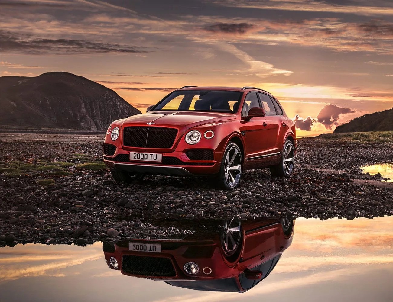 geneva motorshow 2018 preview gear patrol bentley bentayga