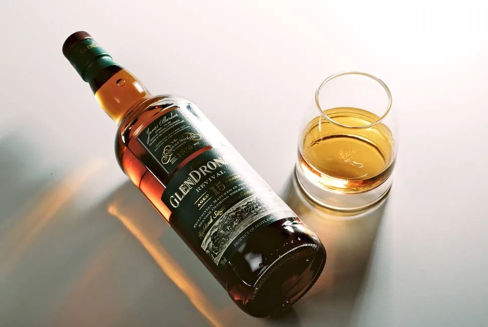 GlenDronach-15-Year-Old-Revival-gear-patrol