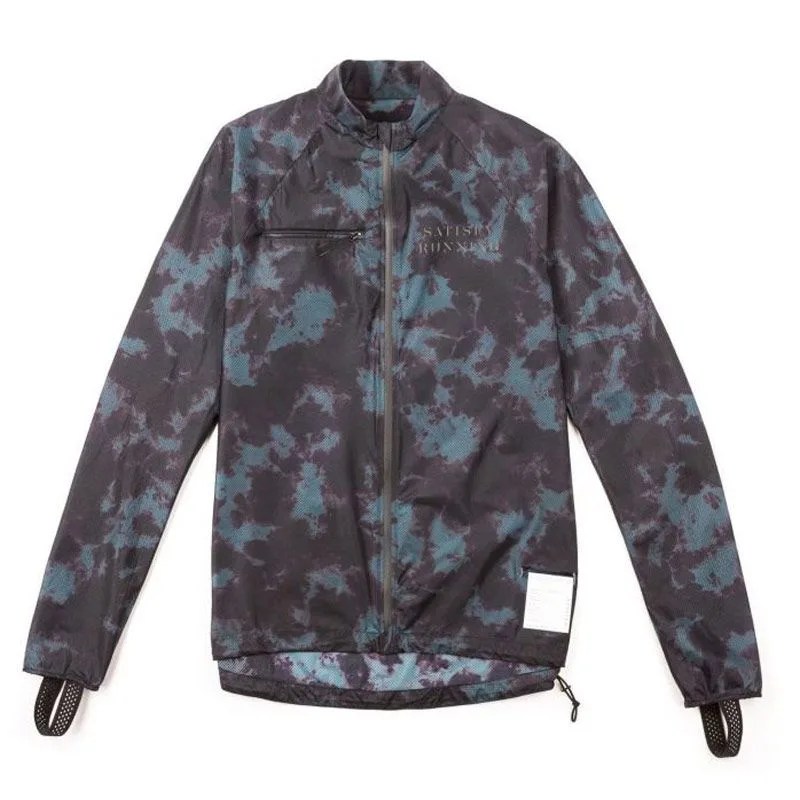 Satisfy-Running-Kit-gear-patrol-Ultra-Light-Running-Jacket
