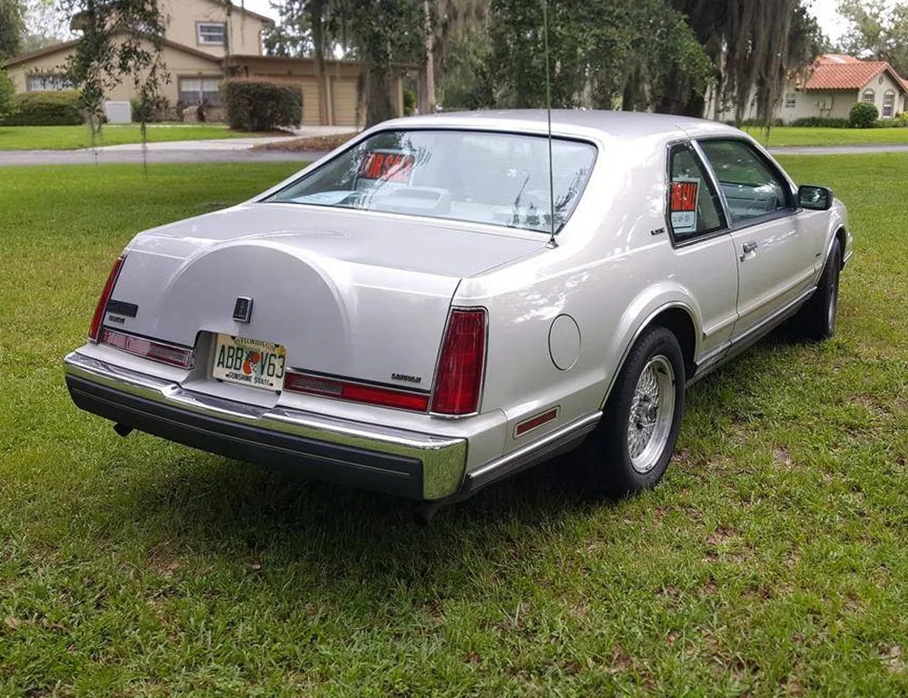 Staff-Picks-Cars-For-10K-gear-patrol-1991-Lincoln-MK-VII-LSC