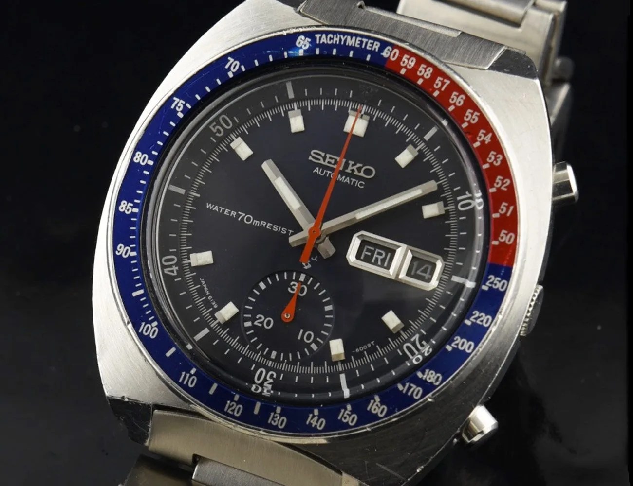 Three-Vintage-Watches-Under-1000-Dollars-gear-patrol-Seiko-6139-Pogue