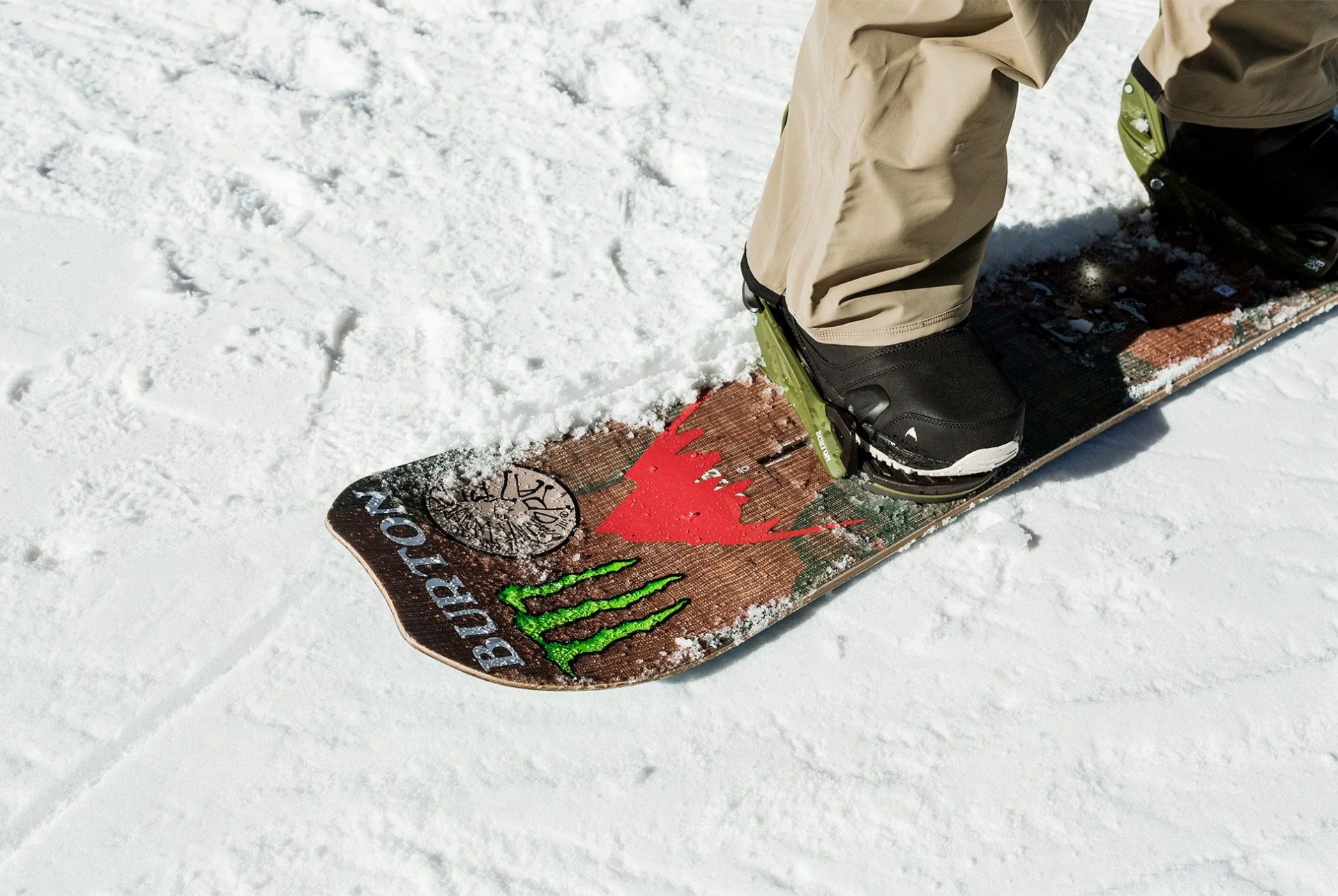 boa-burton-gear-patrol-on-snow