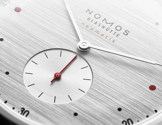 5-Watches-Brilliant-Dial-Designs-lead-feature