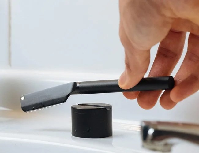 Angle-Razor-gear-patrol-lead-feature