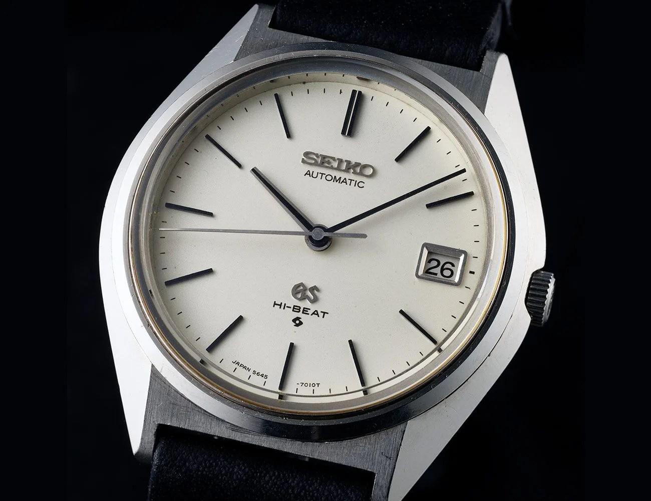Found-Vintage-Seikos-gear-patrol-Seiko-5645-7010