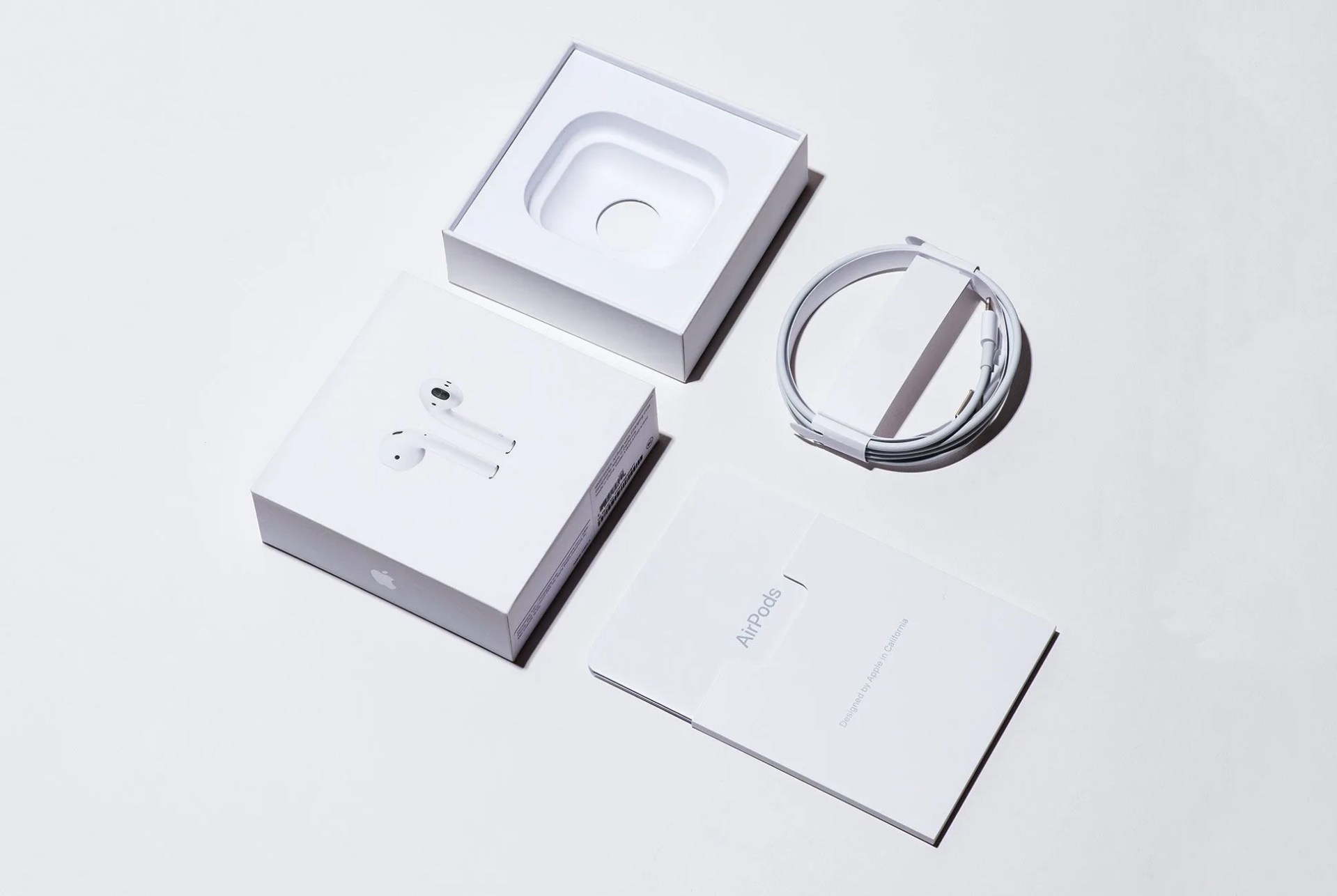 Apple-Airpod-Packaging-gear-patrol-lead-full
