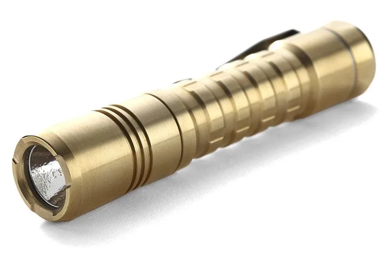 EDC-Flashlights-gear-patrol-Reylight-Pineapple-Brass