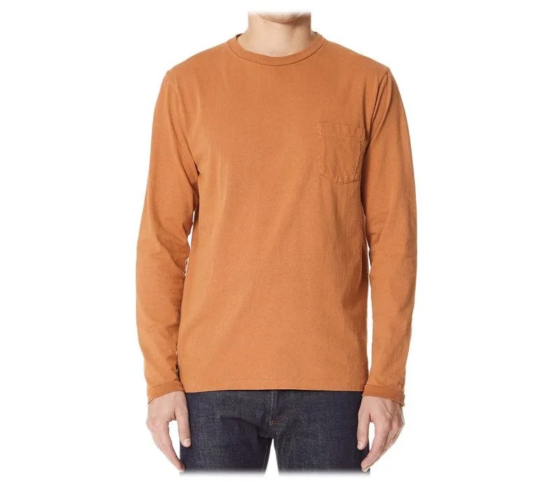 East-Dane-Deals-gear-patrol-Velva-Sheen-Pigment-Pocket-Tee