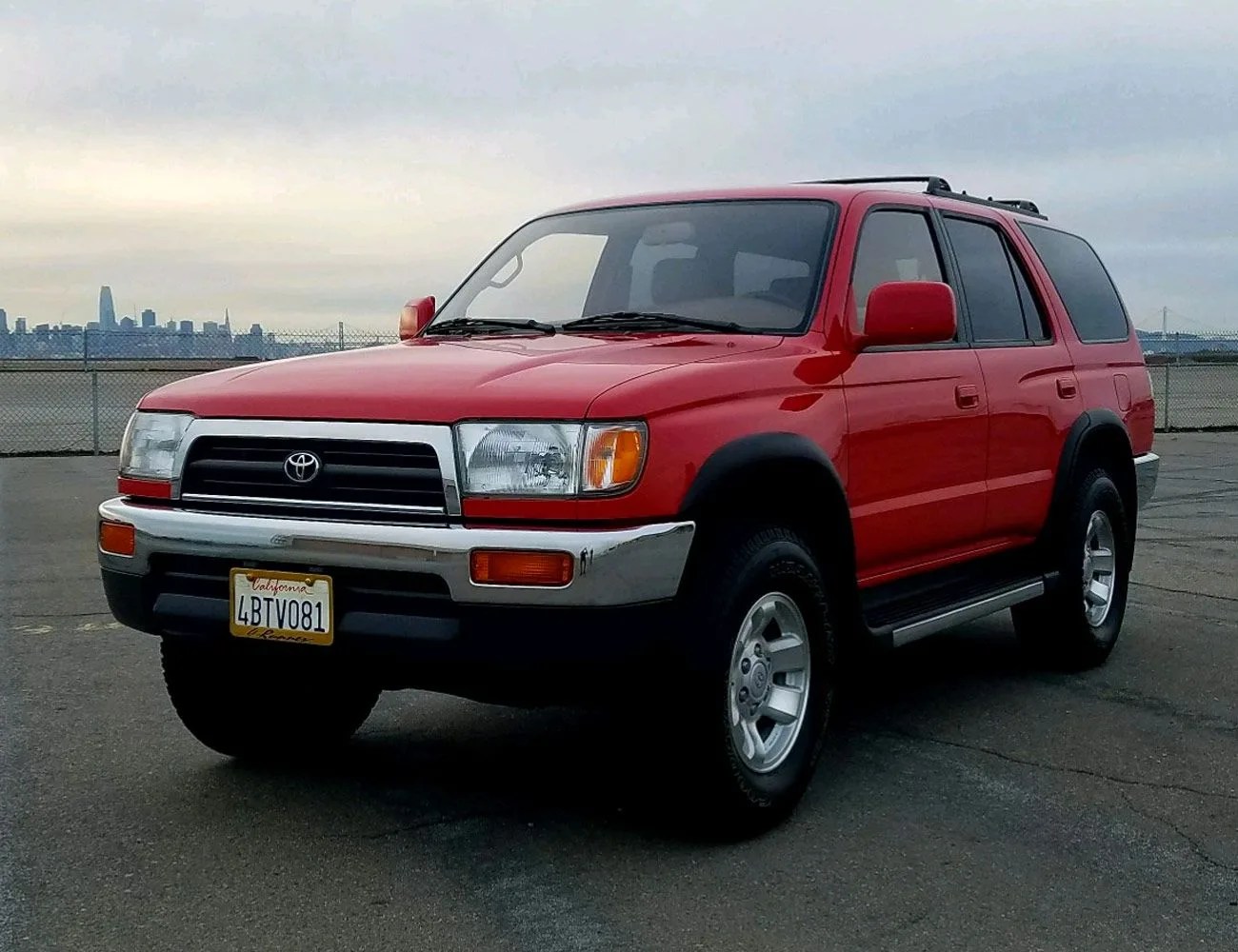 Found-5-Low-Mileage-Off-Roaders-gear-patrol-1998-Toyota-4Runner