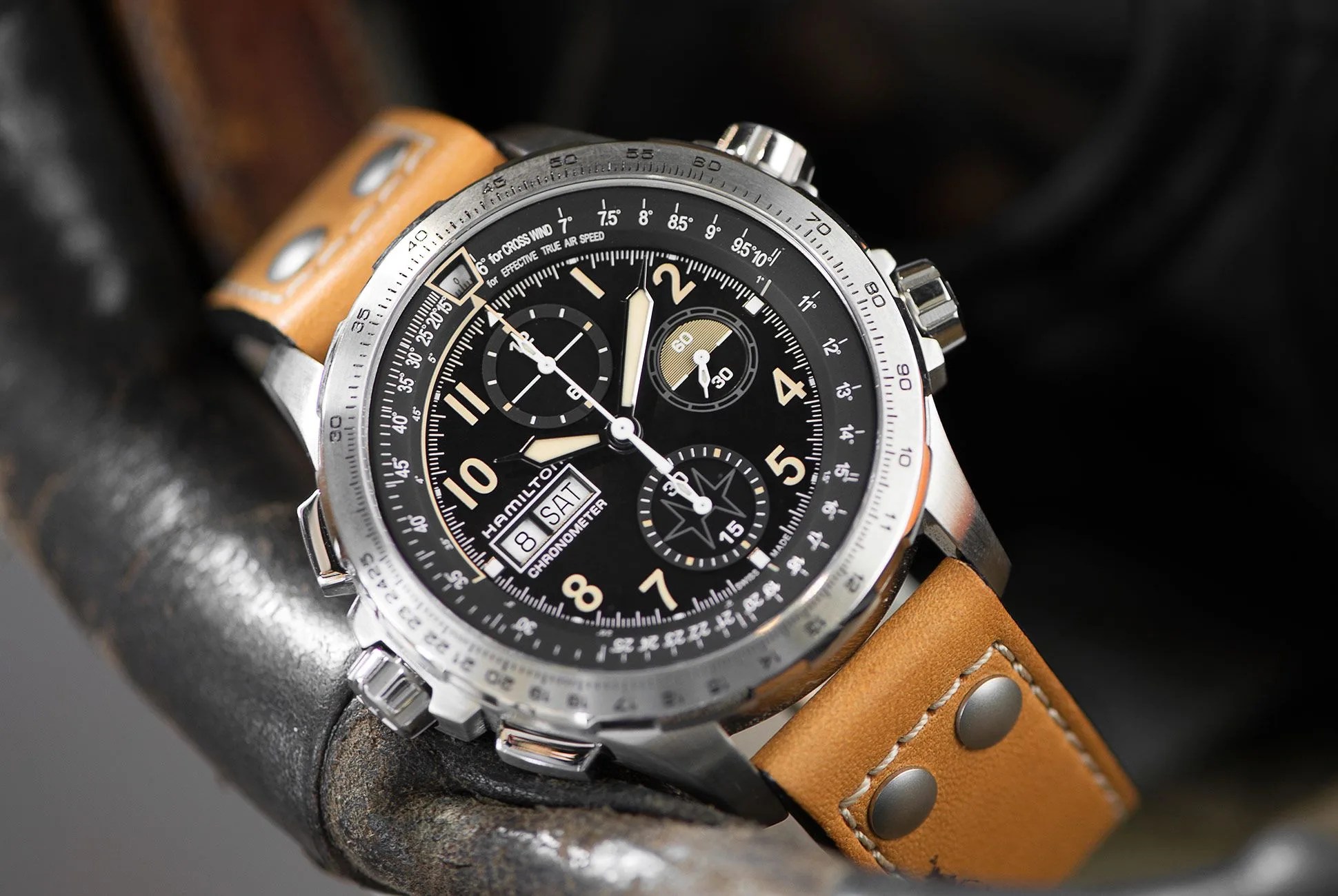 Hamilton-Khaki-X-Wind-gear-patrol-lead-full