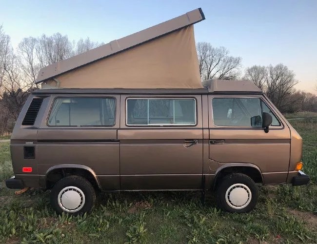 1986-Volkswagen-Vanagon-Syncro-Westfalia-gear-patrol-lead-feature