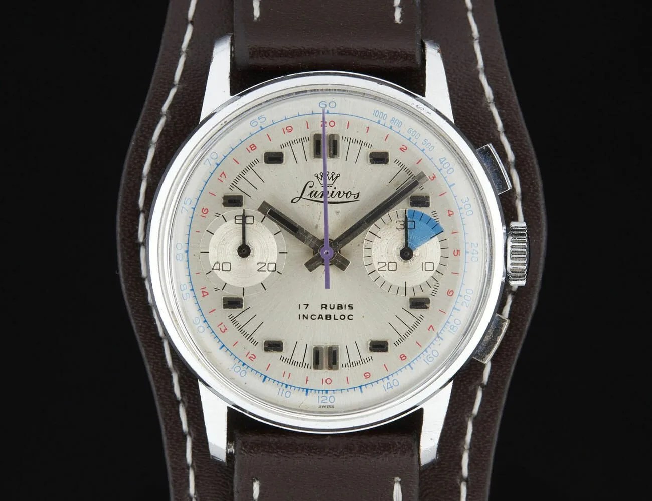 3-Cheap-Vintage-Chronographs-gear-patrol-Luvinos-Cal-7733