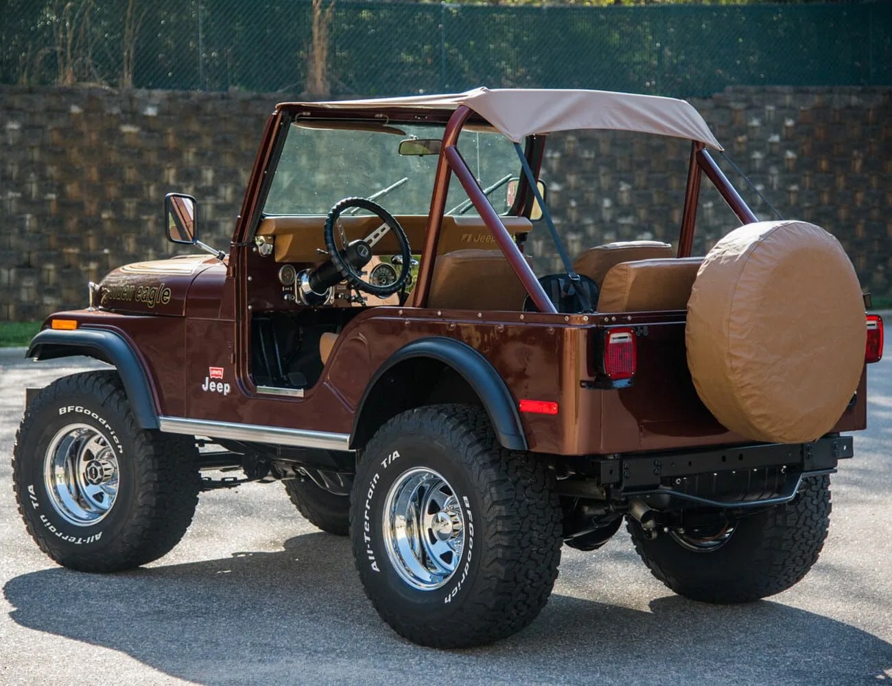 5-Incredibly-Pristine-Off-Roaders-gear-patrol-1978-Jeep-CJ5-Golden-Eagle-Levis-Edition