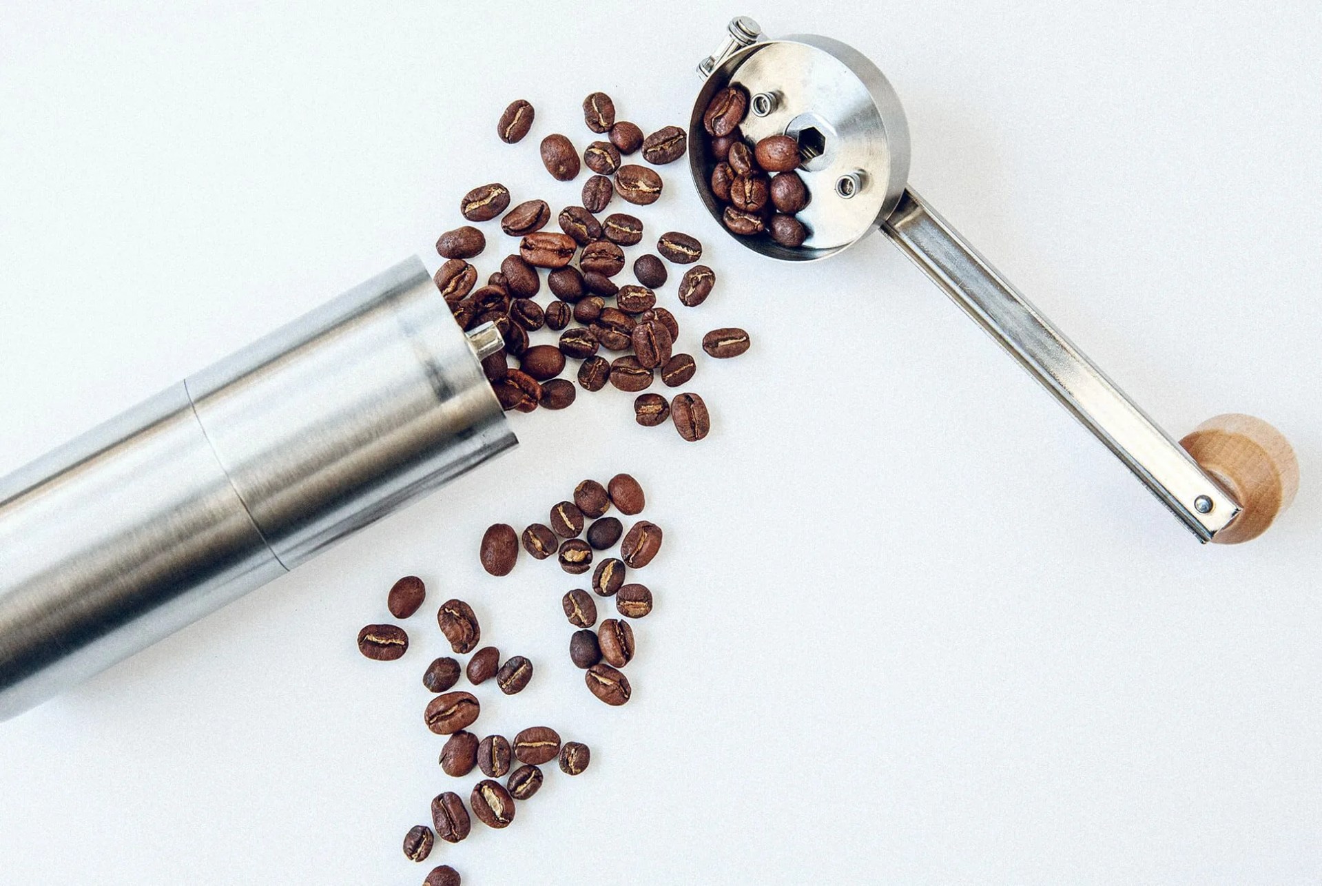 Do-You-Need-a-Hand-Coffee-Grinder-gear-patrol-lead-full