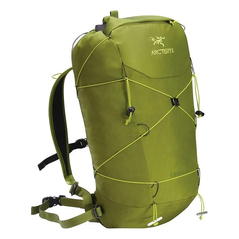 Hiking-Packs-Sale-gear-patrol-Arcteryx-Cierzo