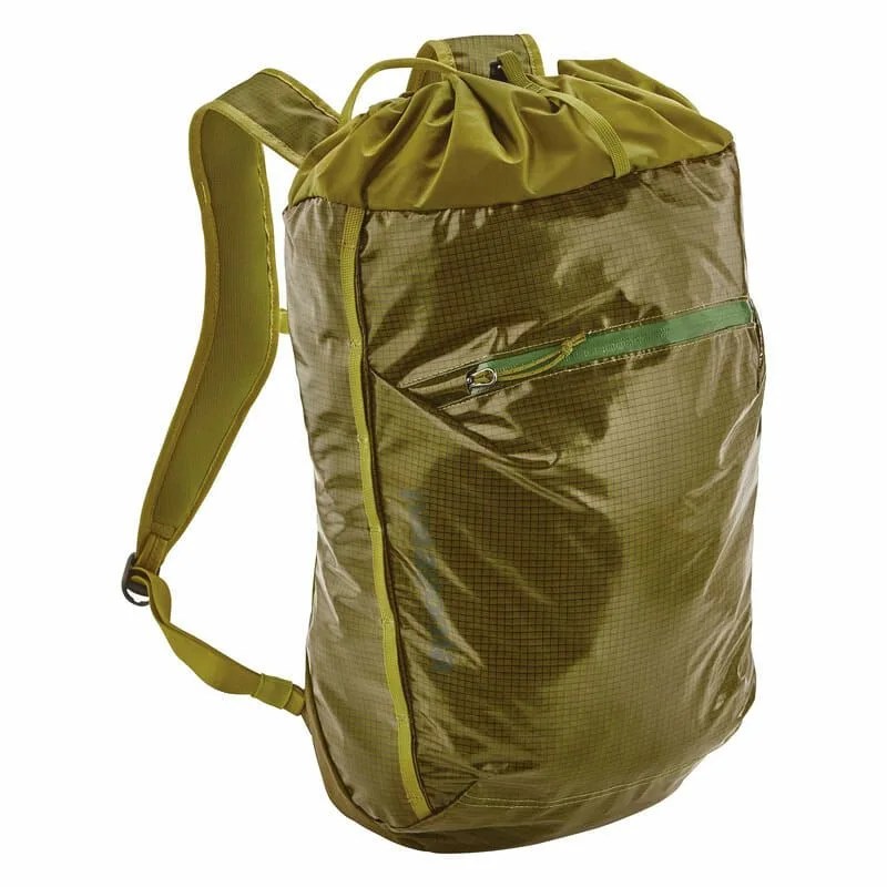 Hiking-Packs-Sale-gear-patrol-Patagonia-Black-Hole-Cinch
