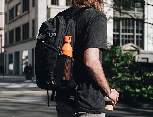 Lifeproof-Backpack-gear-patrol-full-featured