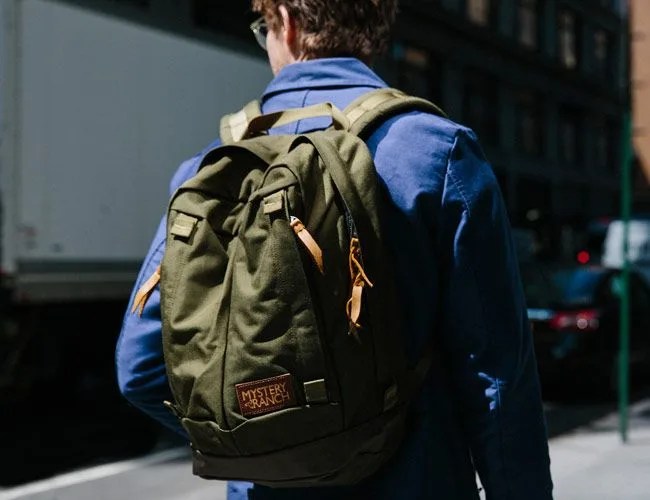 This-Commuter-Backpack-Has-Just-the-Right-Features-gear-patrol-full-featured