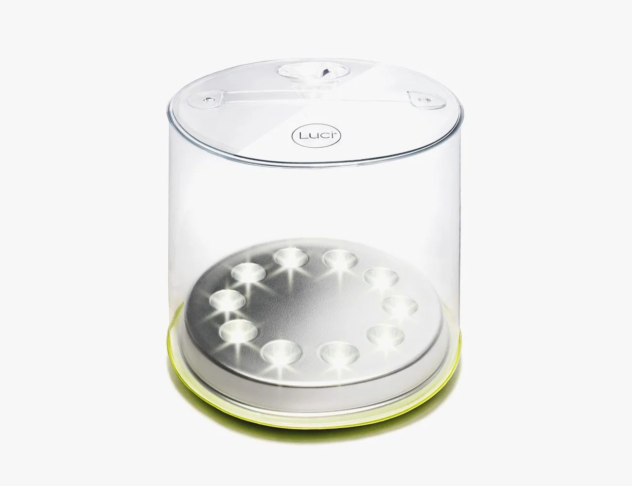 All-the-Gear-You-Need-for-a-Weekend-Spent-Outdoors-gear-patrol-mpowerd-Luci-Pro-Light