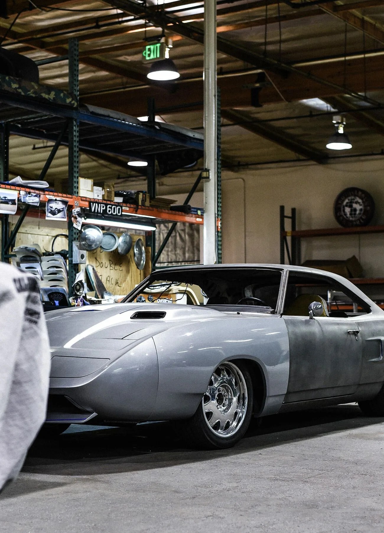 Behind-The-Scenese-at-ICON-4×4-gear-patrol-ambiance