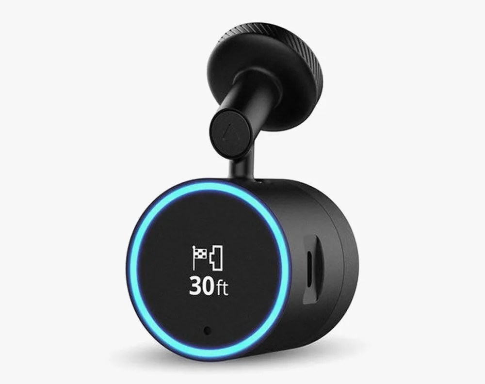 FDGG-gear-patrol-driver-garmin-speak-01