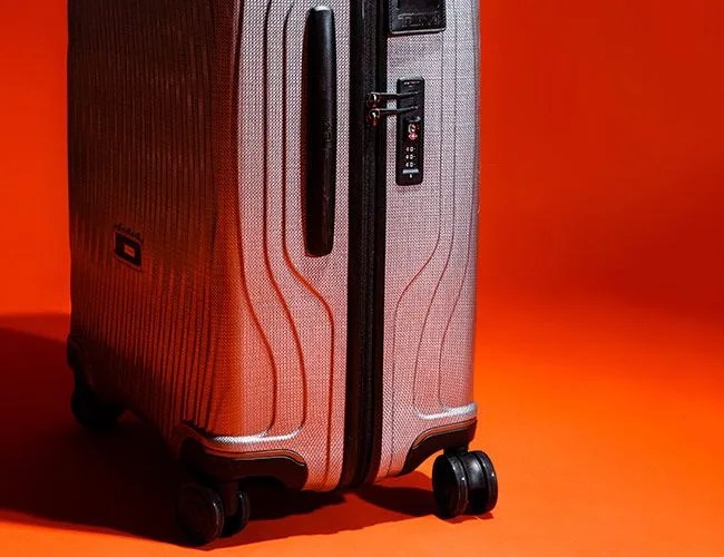 Tumi-Latitude-Suitcase-Review-gear-patrol-lead-feature