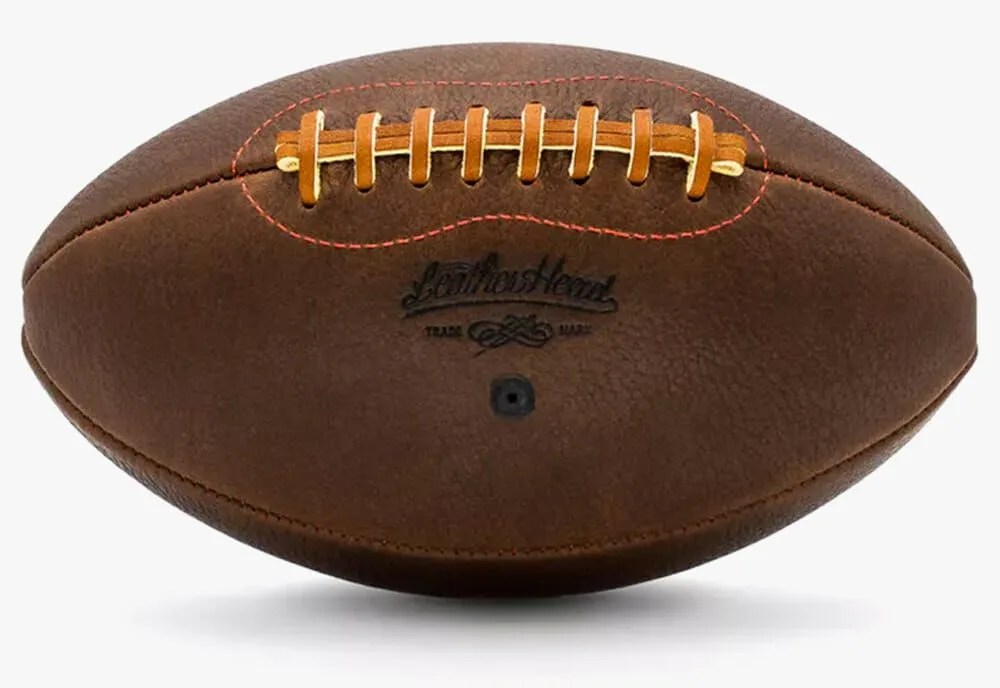 fdgg-gear-patrol-adventurer-leatherhead