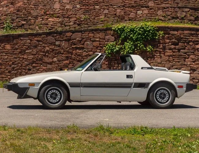 Fiat-X19-Bertone-gear-patrol-full-featured