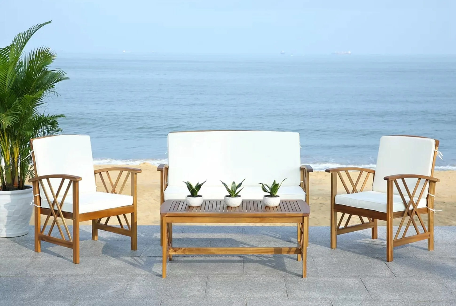 There’s a Huge Cheap Outdoor Furniture Sale Going on Right Now Gear