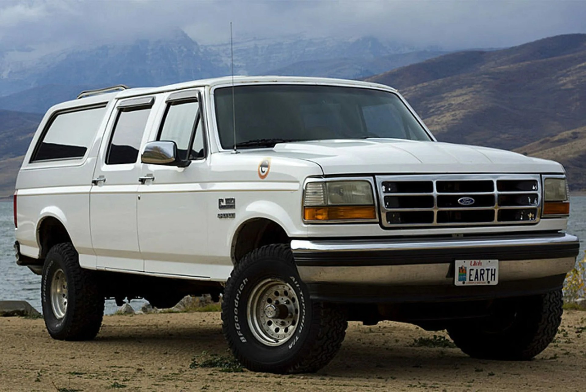 Centurion-Classic-SUV-Gear-Patrol-Lead-Full