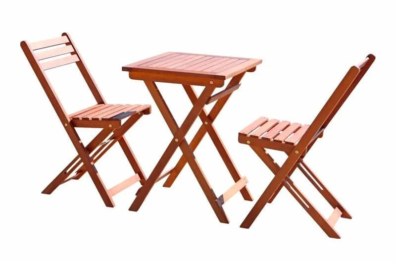 Patio-Furniture-Deal-Gear-Patrol-Folding-Set