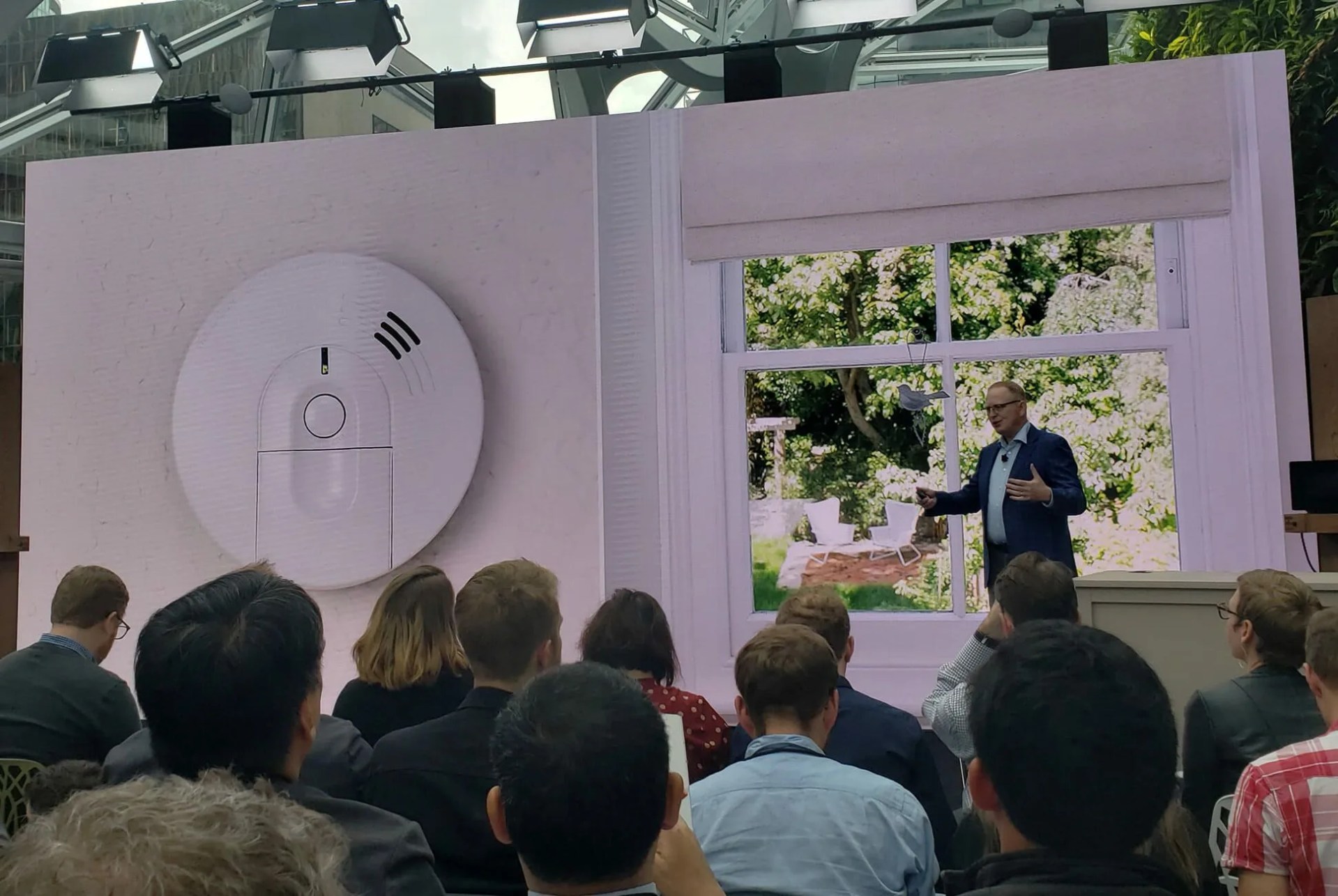 Amazon-guard-Note-Gear-Patrol-Lead-Full