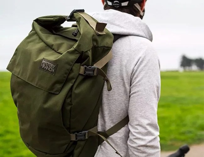 Mystery-Ranch-Street-Zen-Backpack-Gear-Patrol-feature