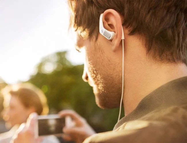 Sennheiser-Ambeo-Headset-Gear-Patrol-Lead-Featured