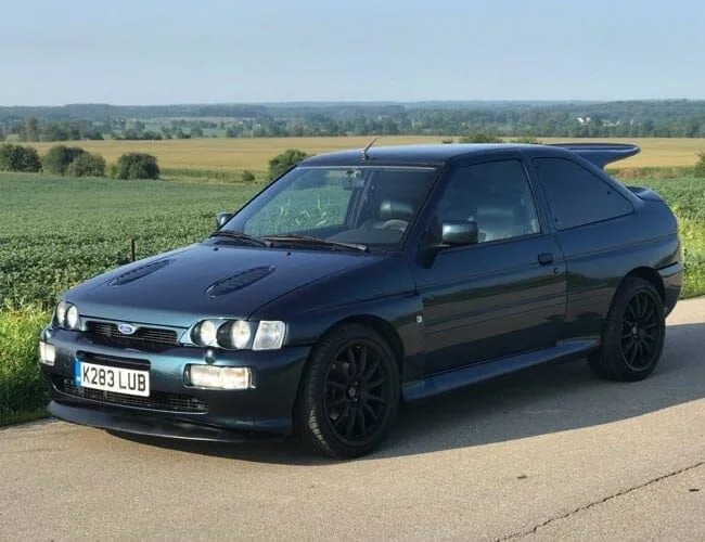 1992-Ford-Escort-RS-Cosworth-gear-patrol-lead-feature