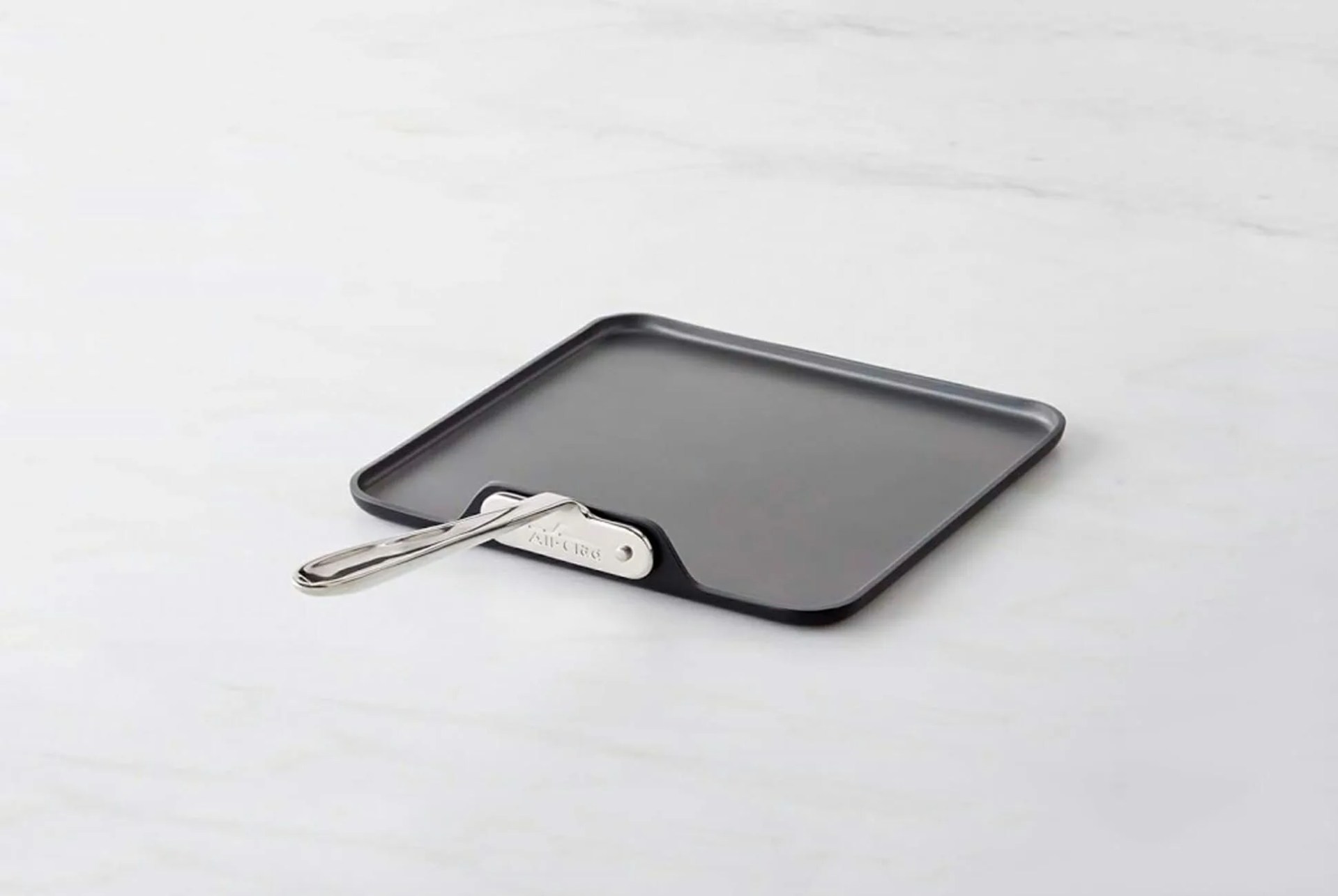All-Clad-Nonstick-Griddle-Gear-Patrol-Lead-Full