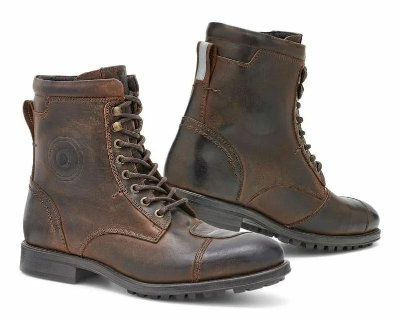 Essential-Motorcycle-Gear-For-the-Perfect-Autumn-Ride-gear-patrol–REV-IT-Marshall-Boots