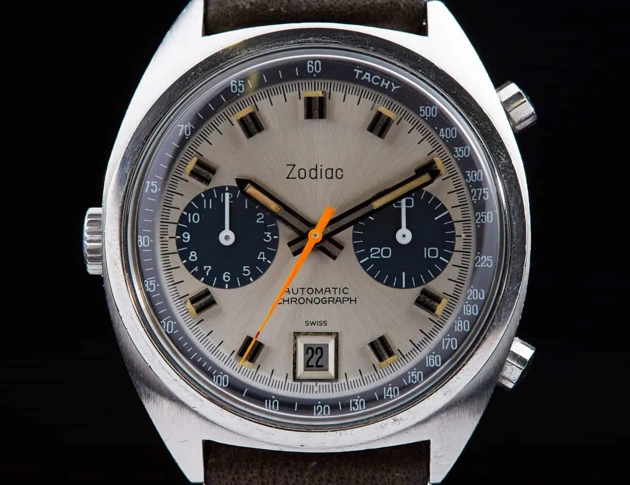 Three-Different-Takes-on-the-Same-Vintage-Watch-gear-patrol-Zodiac-Automatic-Chronograph