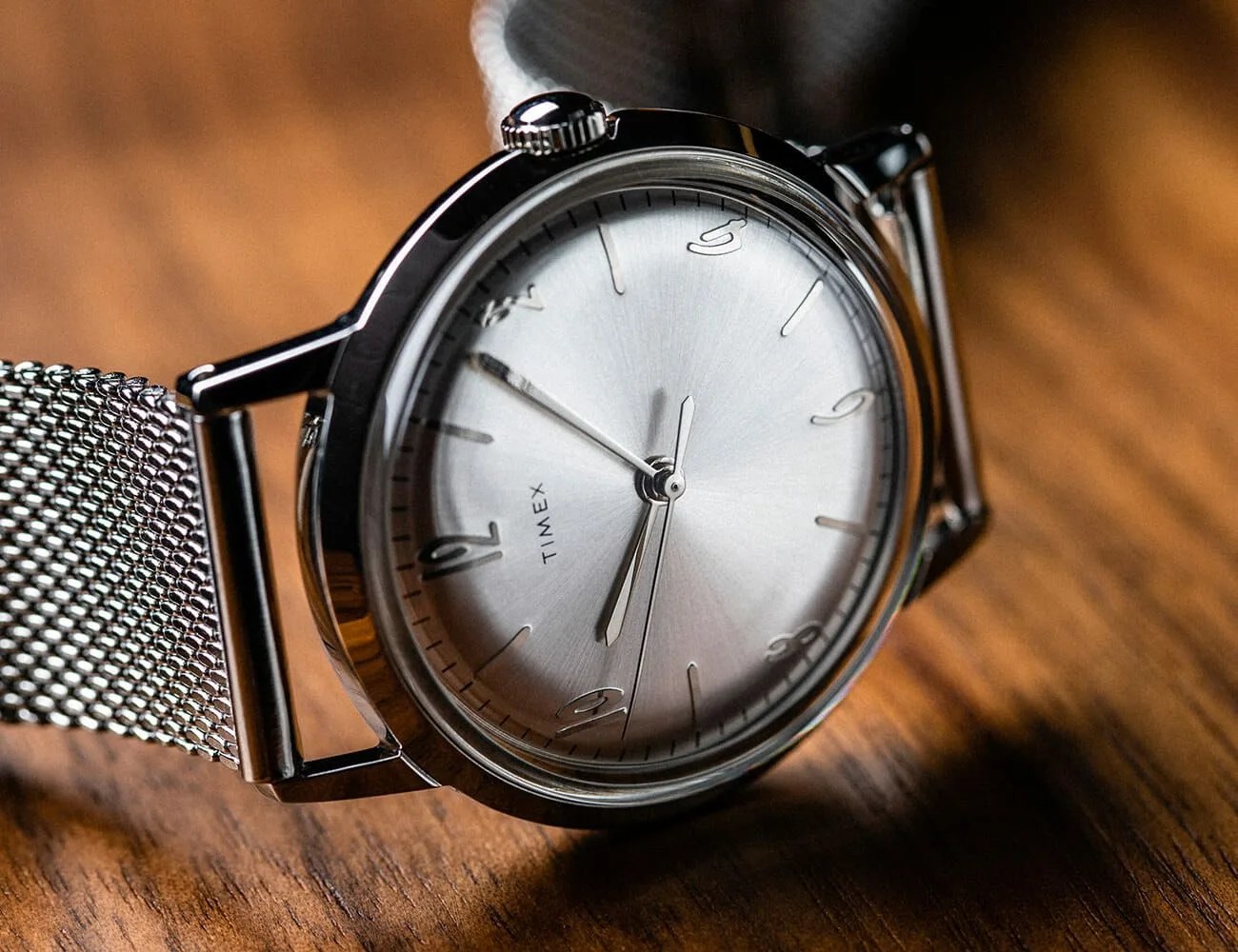 Timex-Marlin-Mesh-gear-patrol-ambiance