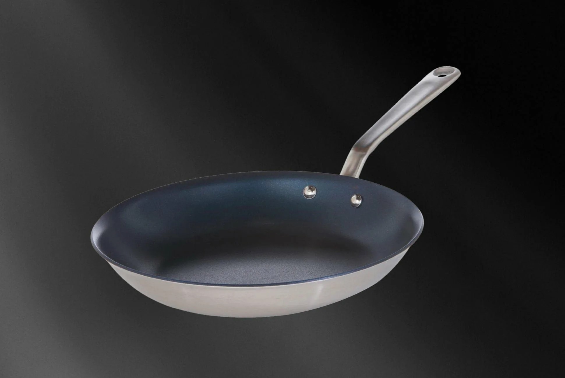 Black-Friday-Made-In-Cookware-gear-patrol-lead-full