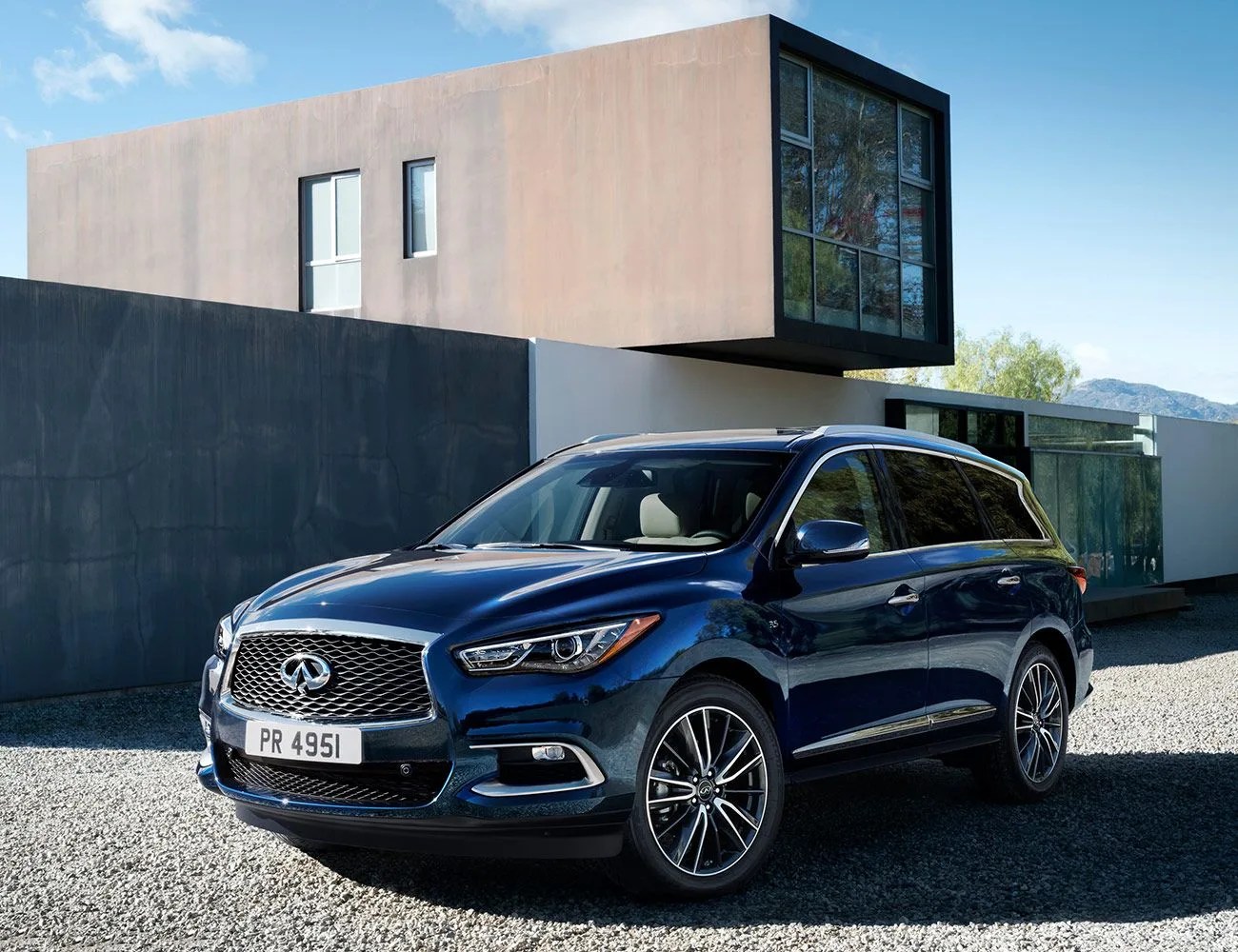 CarGurus-Best-Used-Cars-Awards-gear-patrol-Infiniti-QX60