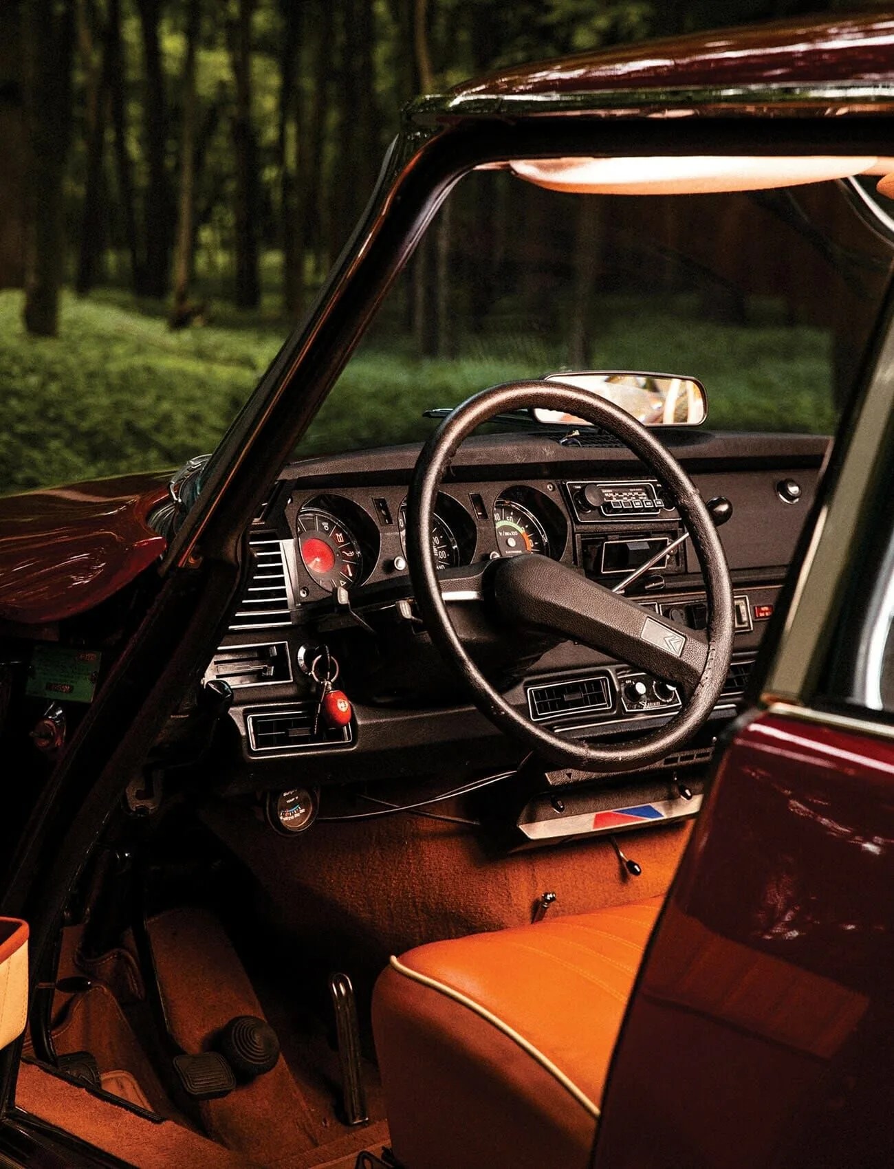 M2W-Citroen-DS-gear-patrol-ambiance-3