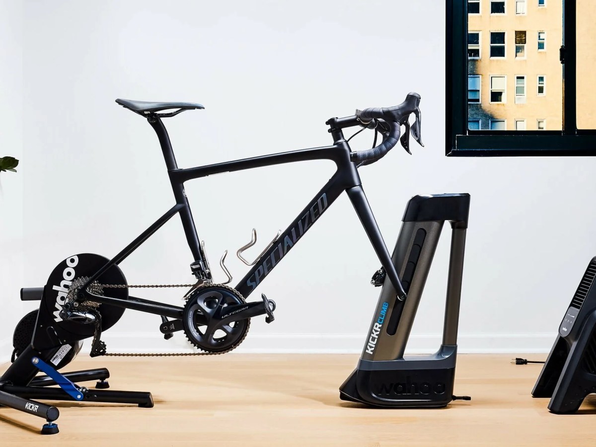 アクセサリー Wahoo KICKR CLIMB KICKR Climb Indoor Gradient Cycling Simulator | Wahoo Fitness