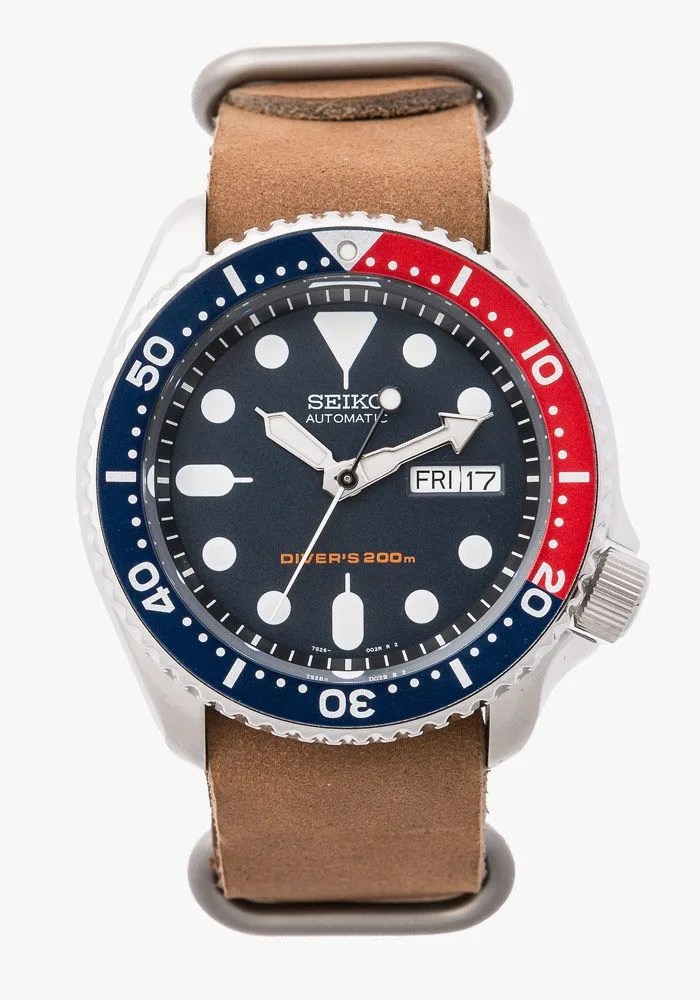 25-Perfect-Gifts-for-the-Adventurer-gear-patrol-Seiko-Dive-Watch