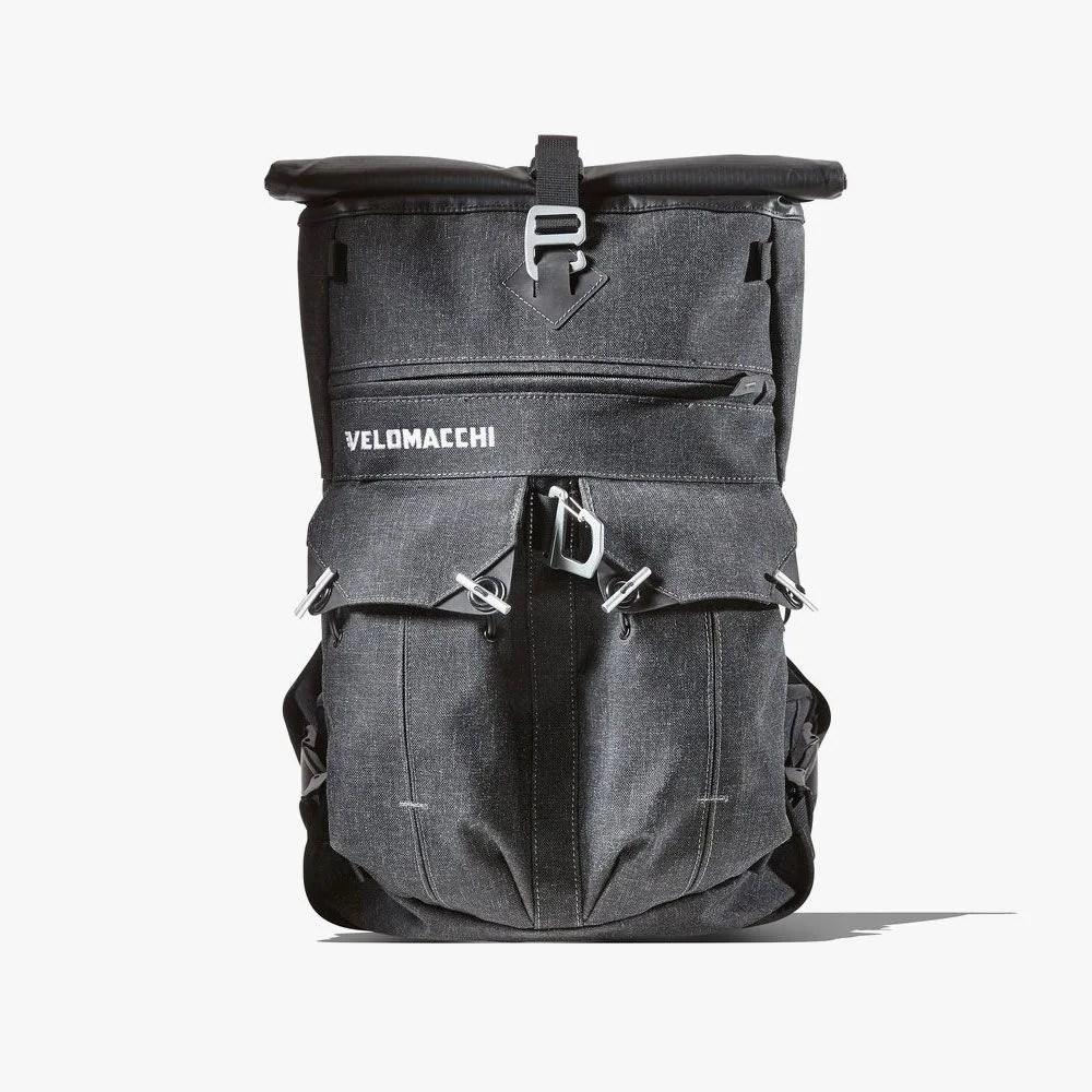 25-Perfect-Gifts-for-the-Driver-gear-patrol-velomacchi