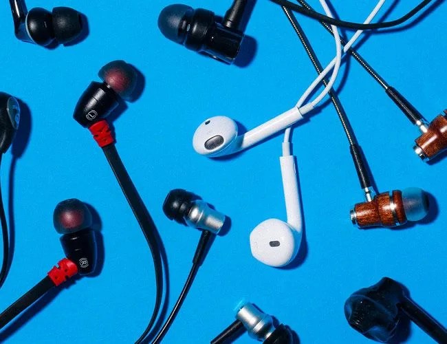 9-Best-Budget-Earbuds-gear-patrol-lead-feature
