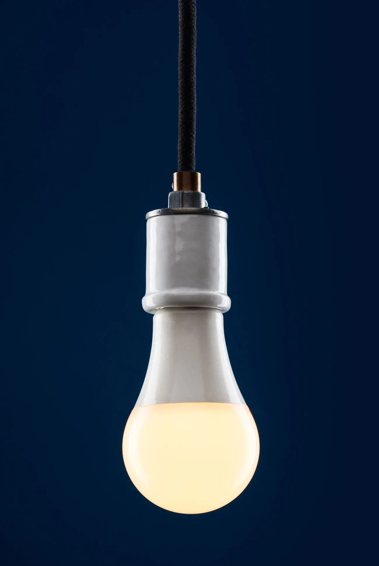 Calming-Light-Bulbs-M2W-Gear-Patrol-Round