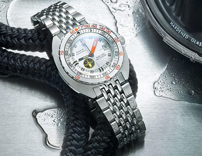 DOXA-Searambler-Black-Lung-gear-patrol-lead-feature