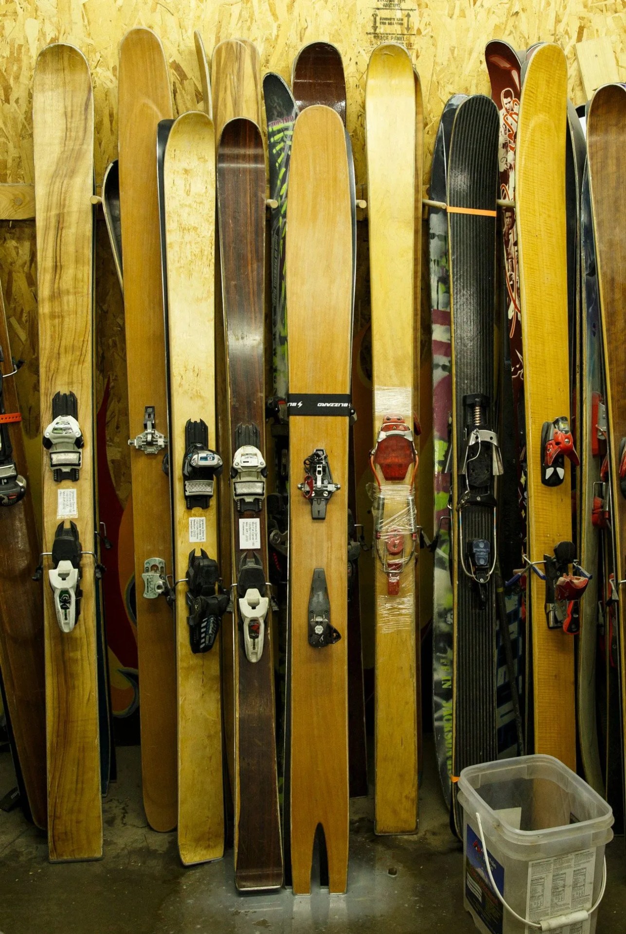 Igneous-Skis-Gear-Patrol-Ambiance-5